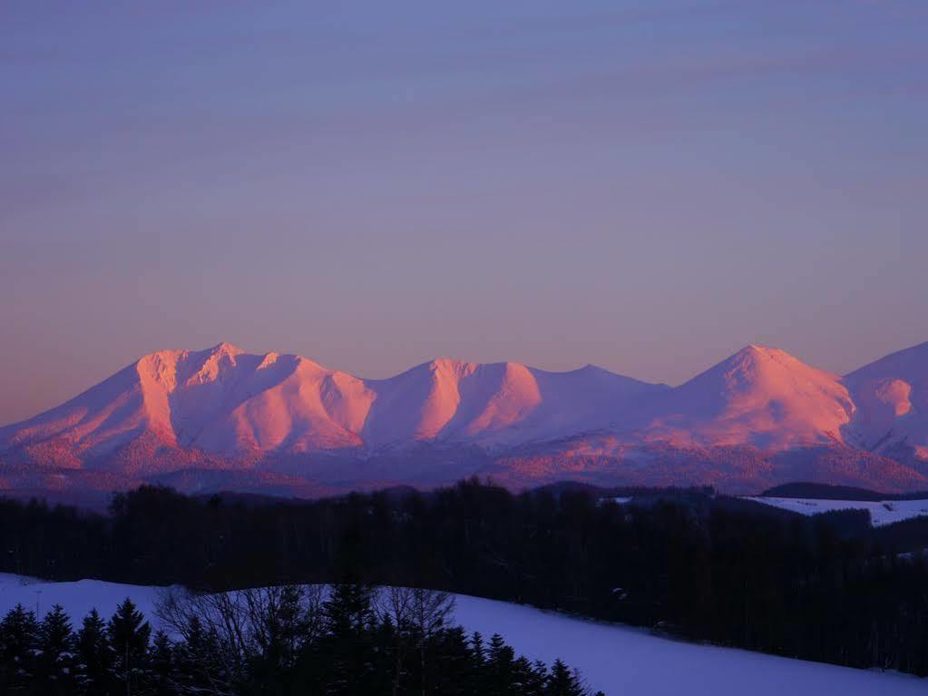 Hotel Park Hills Kamifurano Екстер'єр фото