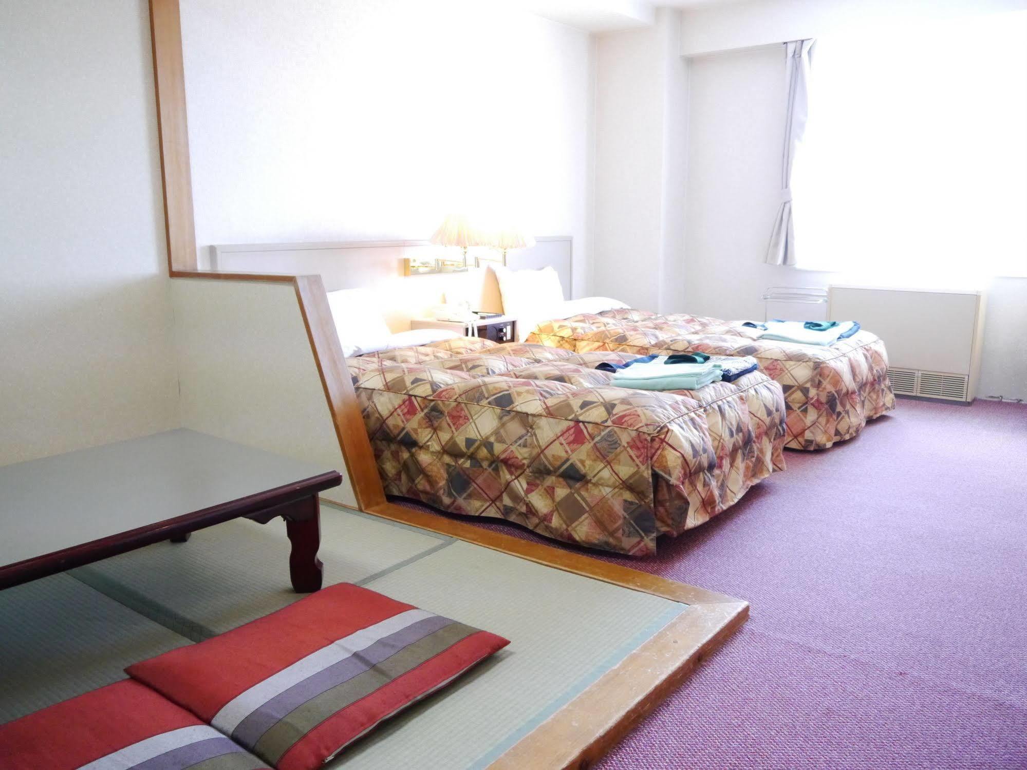 Hotel Park Hills Kamifurano Екстер'єр фото